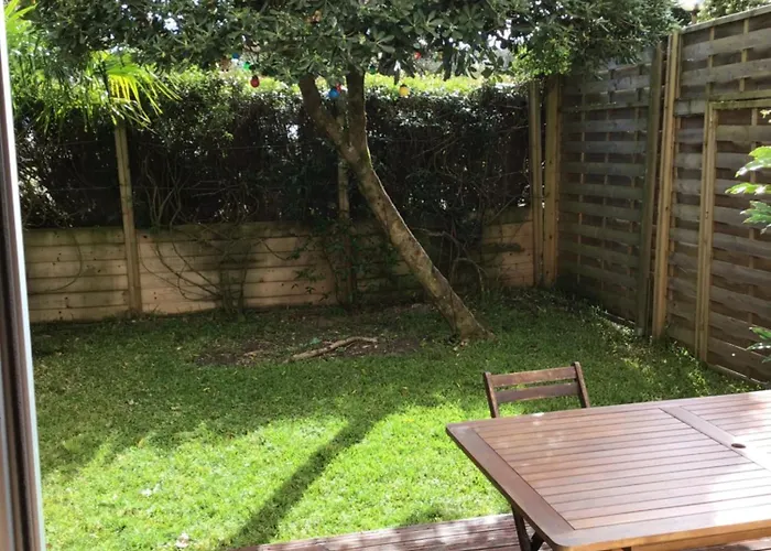 Apartment Avec Jardin En Bord De