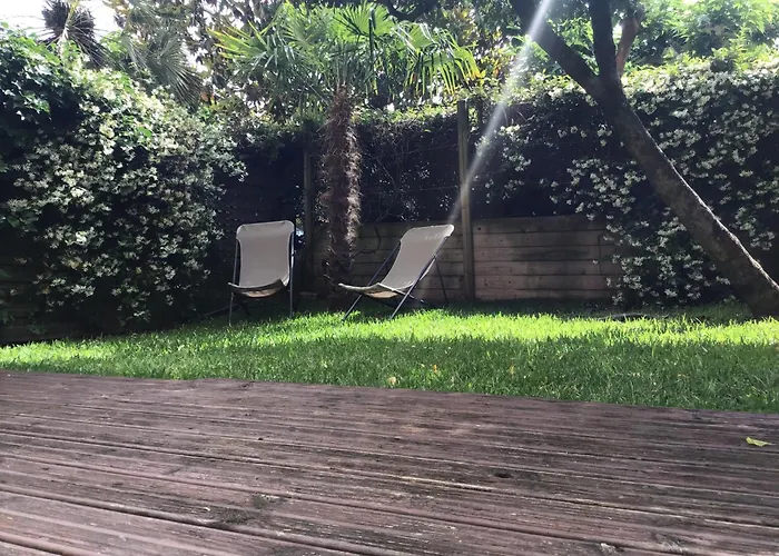 Apartment Avec Jardin En Bord De